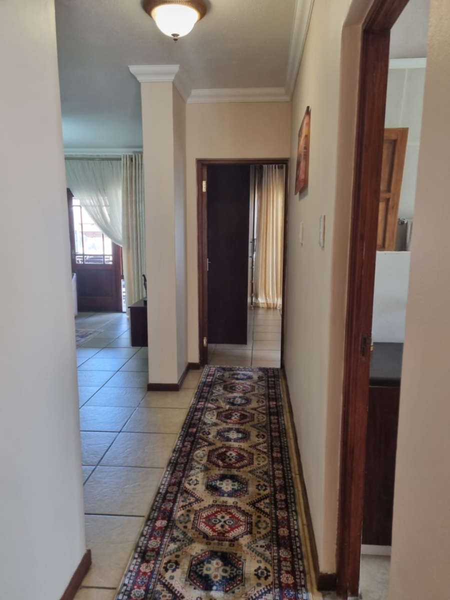 To Let 2 Bedroom Property for Rent in Melodie North West